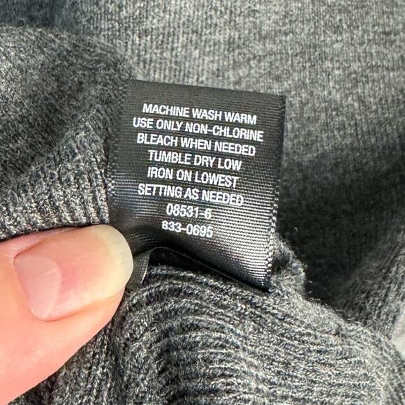 Nwt Worthington Gray Sleeveless Knit Oversized Slit V Neck Sweater Top Sz Small - Picture 9 of 11